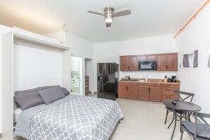 1 makuuhuone, silitysrauta/-lauta, ilmainen Wi-Fi, vuodevaatteet