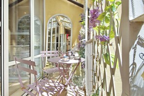 Outdoor dining - Campo de Fiori, Navona - Fashion Domus (Roma)