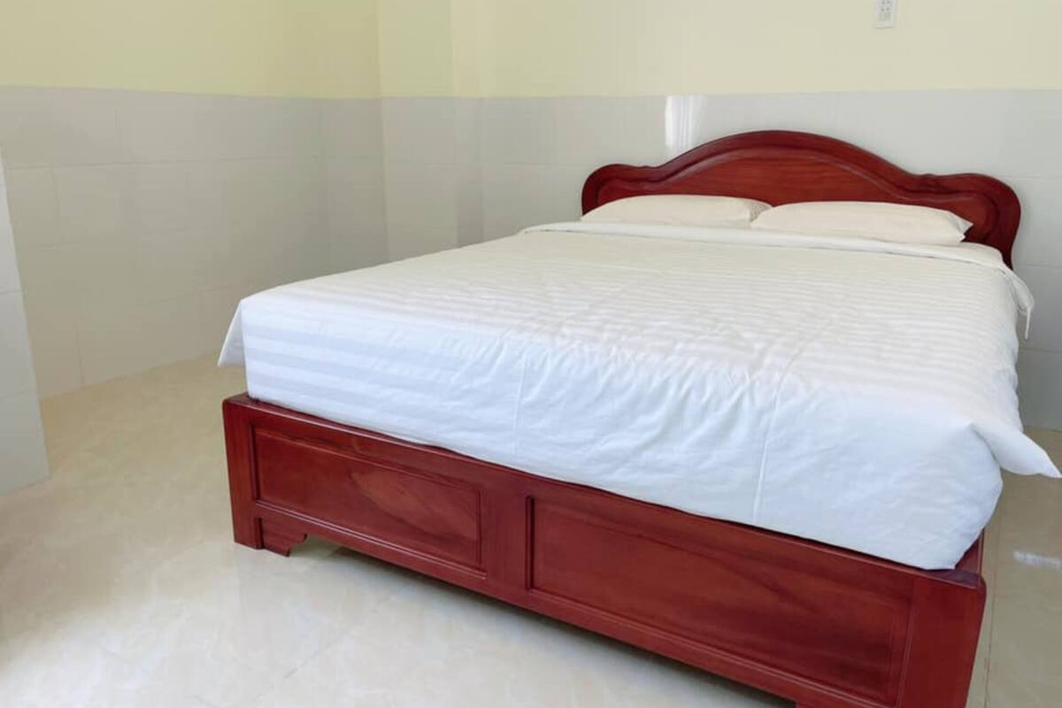 Minibar, in-room safe, desk, blackout curtains