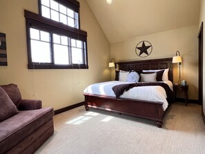 2 室のベッドルーム、アイロン / アイロン台、WiFi、ベッドシーツ