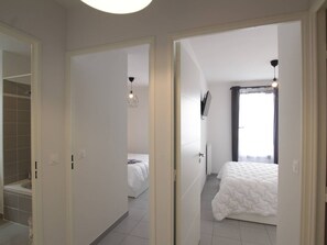 3 عدّة غ رف نوم