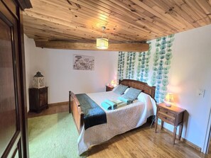 4 bedrooms, free WiFi