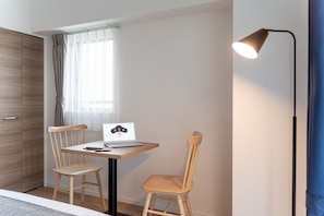 Chambre Double Supérieure, non-fumeurs | 1 chambre, bureau, espace de travail pour ordinateur portable