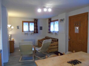 TV - 3-Room Comfort Apt, 200m Lift, Equipped, Sleeps 6, Valfréjus (Valfréjus)