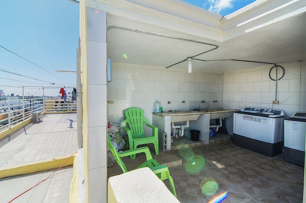 Departamento, 2 habitaciones, balcón, vista a la ciudad | Lavandería