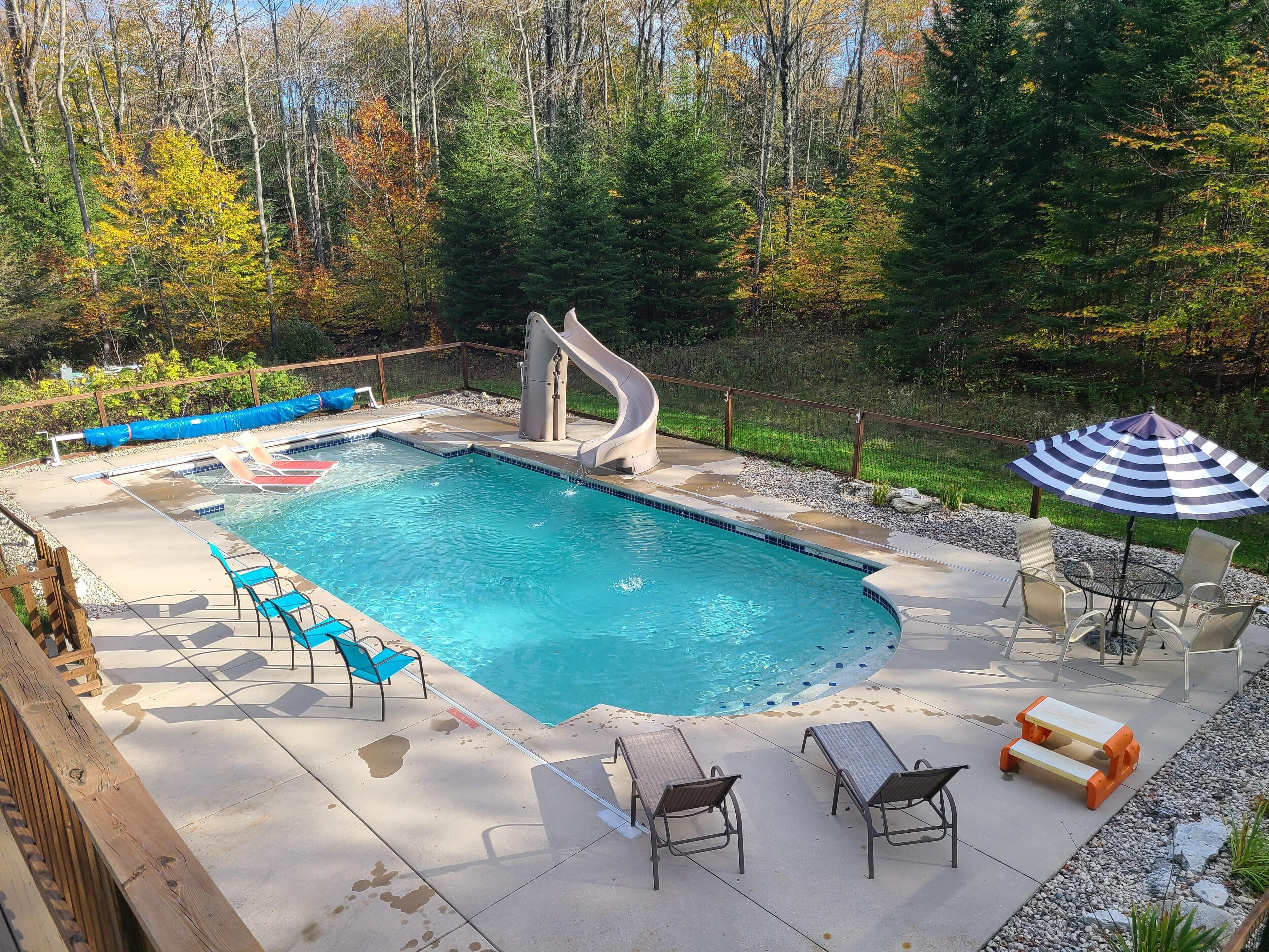 Cottage at Cave Point | Arcade Room + Pool