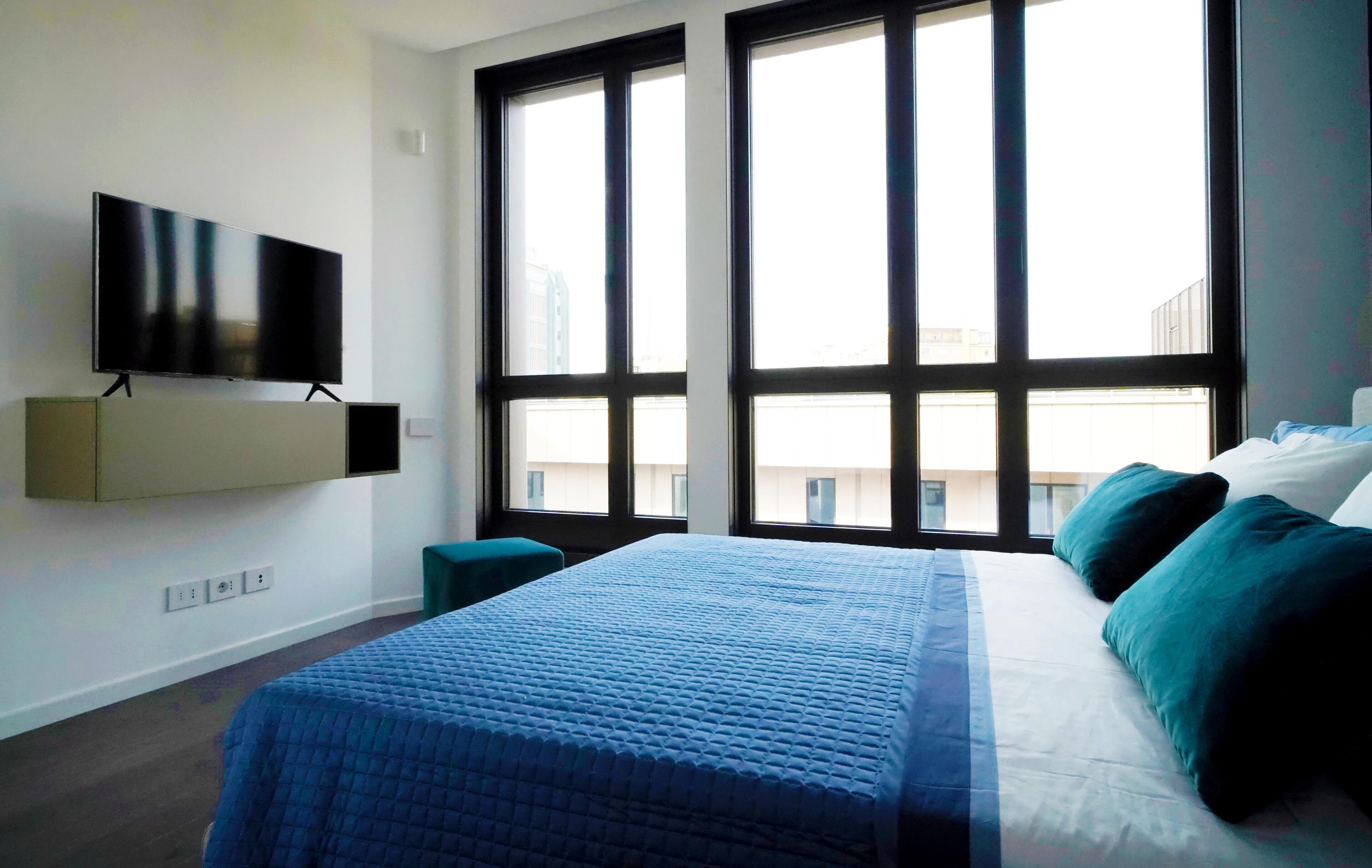 San Babila Modern Apartment