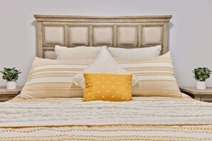 3 bedrooms, iron/ironing board, travel crib, WiFi