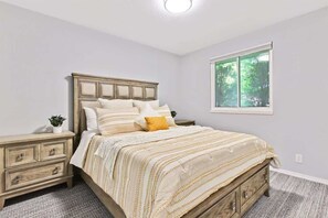 3 室のベッドルーム、アイロン / アイロン台、旅行用ベビーベッド、WiFi