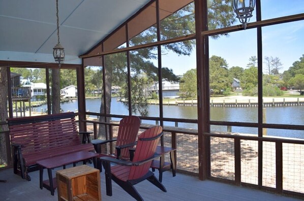 Terrace/patio - Holly House (Chincoteague)