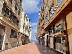 Exterior - HomeForGuest New and Cozy Apartment by Las Canteras (Las Palmas de Gran Canaria)