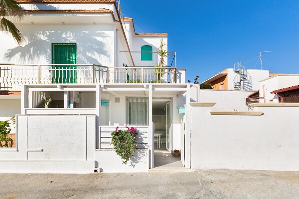 Exterior - 2184 Mono Chicca Blu (Manduria)
