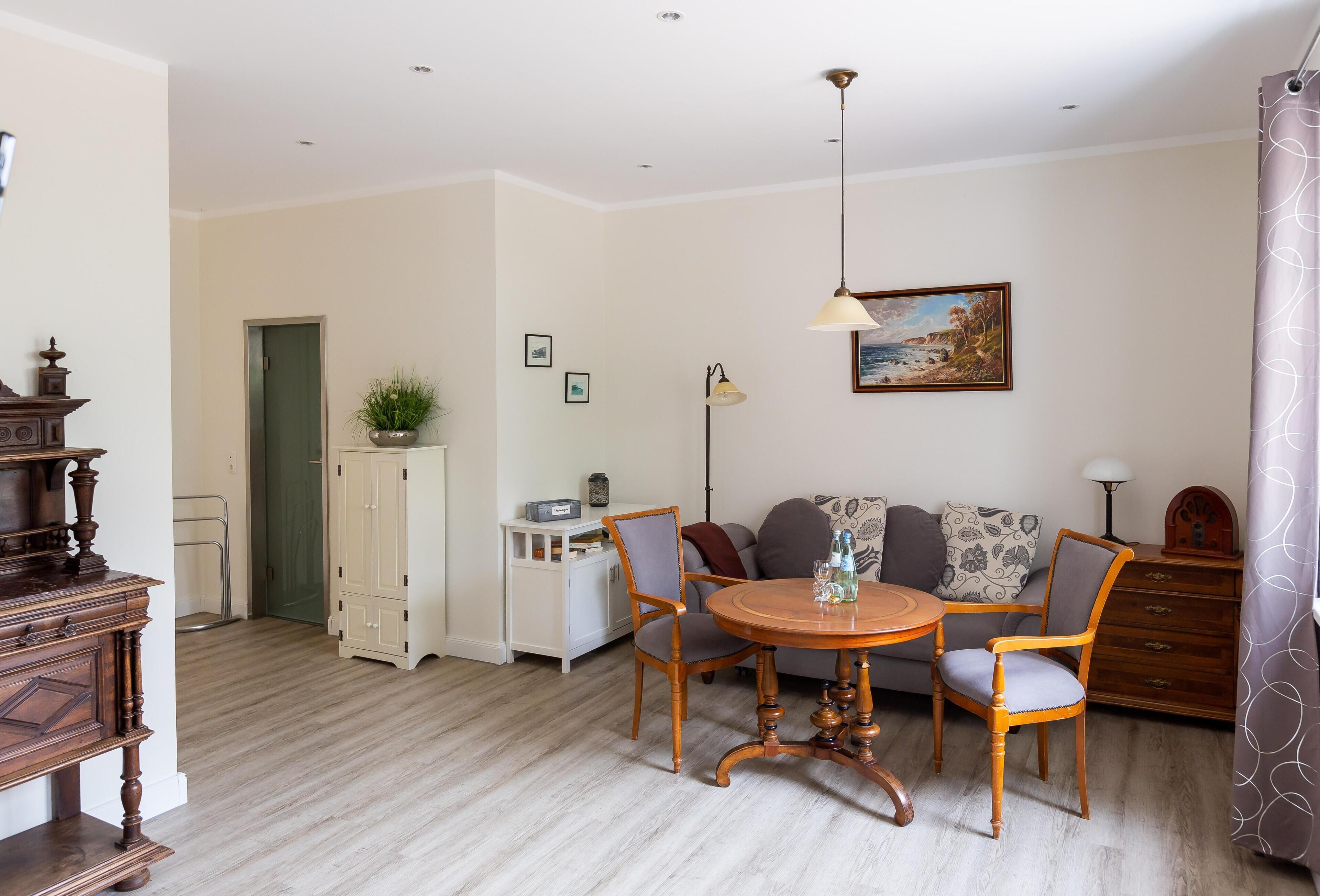 Apartment beach runner 1