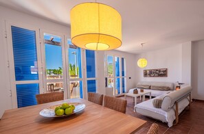 Living area - La Isleta II . (La Isleta del Moro)