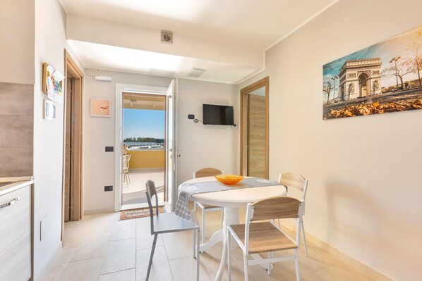 Departamento | Baño | Regadera y secadora de cabello 