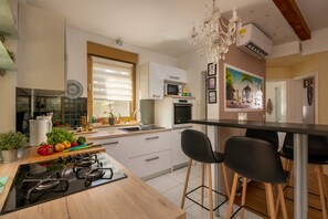 Fridge, microwave, oven, dishwasher