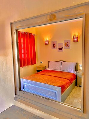 1 Schlafzimmer, Minibar, individuell dekoriert, individuell eingerichtet