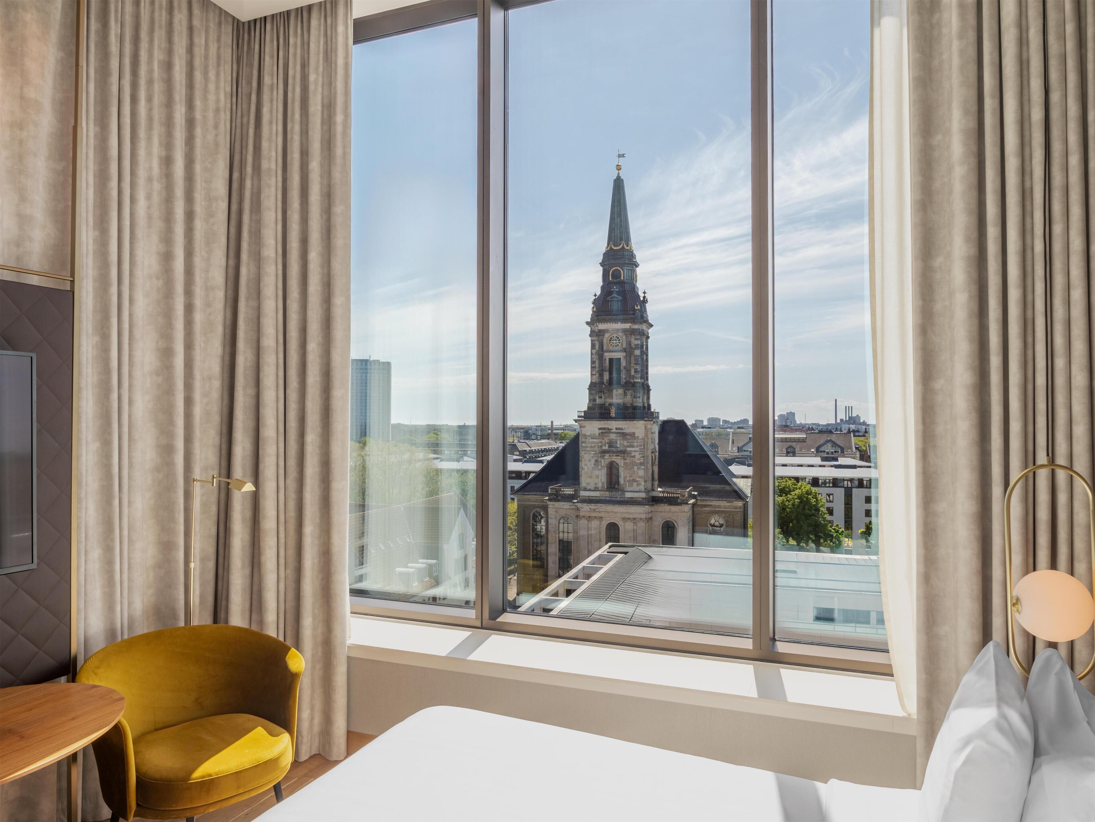 Premium Room (Corner, View) | Minibar, in-room safe, desk, laptop workspace