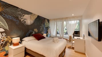 1 habitación, tabla de planchar con plancha, cuna de viaje y wifi