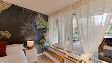 1 habitación, tabla de planchar con plancha, cuna de viaje y wifi