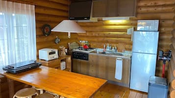 Fridge, microwave, stovetop, cookware/dishes/utensils