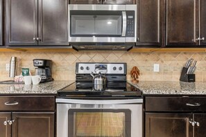 Fully equipped kitchen