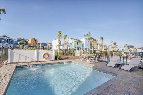 Cozy Margaritaville Cottage, Near Disney + Universal!