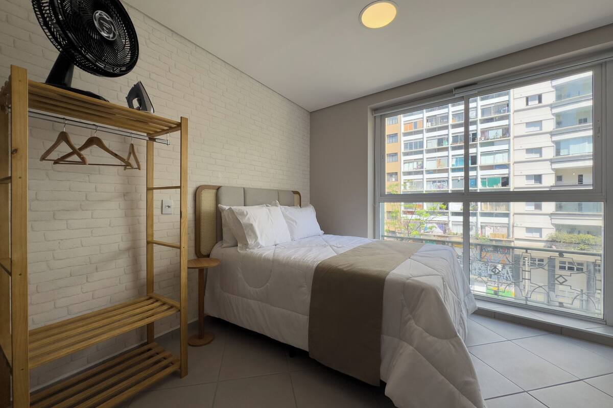 1 bedroom, desk, iron/ironing board, free WiFi