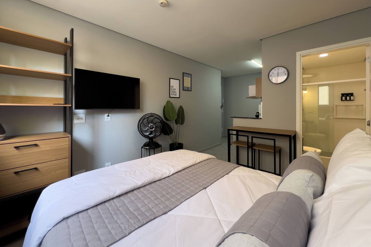 1 bedroom, desk, iron/ironing board, free WiFi