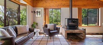 Bendalong | Rural Retreat, Short Drive to CBD