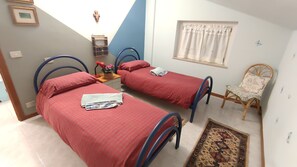 3 bedrooms, desk, iron/ironing board, travel cot