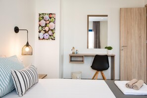 Superior Apartment, Partial Sea View | Free WiFi - Mikes Beach Lux (Hersonissos)