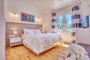 3 Schlafzimmer, Bügeleisen/Bügelbrett, WLAN, Bettwäsche