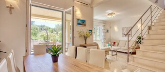 Villa SAN with heated pool, traditional surroundings, 3-bedrooms