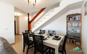 Villa, Multiple Beds | Private kitchen - Remarkable 3-bed Villa in Playa Blanca (Yaiza)