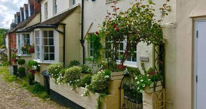 Beautiful 17th Century Coach House