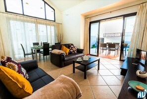 Living room - Impeccable 3-bed Villa in Playa Blanca (Yaiza)