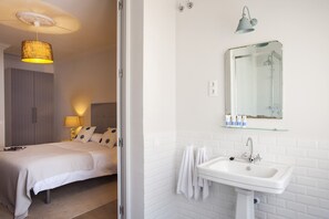 4 chambres, fer et planche Ă repasser, Wi-Fi gratuit, draps fournis