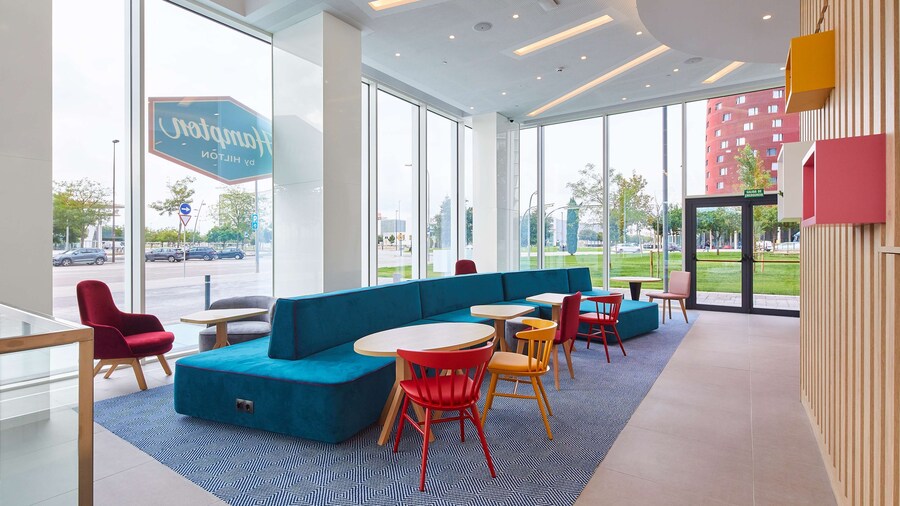 Hampton by Hilton Barcelona Fira Gran Via