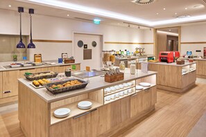Tägliches inbegriffenes Frühstücksbuffet