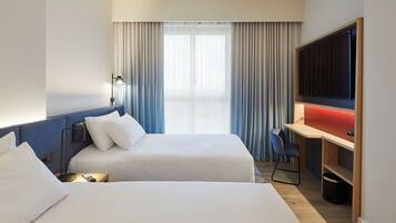 Twin Room, 2 Twin Beds | Egyptian cotton sheets, premium bedding, memory foam beds, minibar