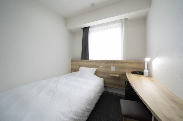 1 bedroom, desk, free WiFi, bed sheets