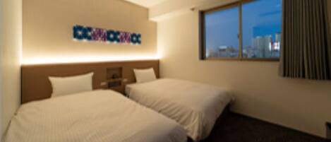 1 bedroom, desk, free WiFi, bed sheets