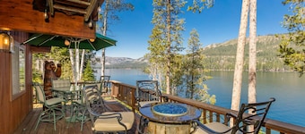 Renovated Donner Lake Front 4 BR/4BA
