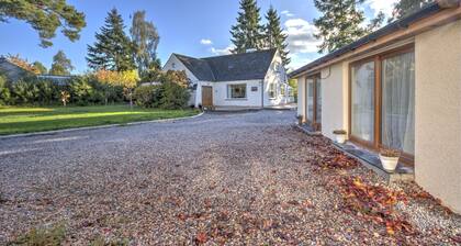Charming 1-bed Cottage in Inverness
