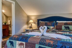 2 bedrooms, desk, free WiFi, bed sheets