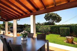 Outdoor dining - Villa Pantina, 2 bedroom villa near Pollensa (Port de Pollença)