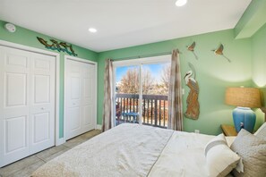 3 bedrooms, free WiFi, bed sheets
