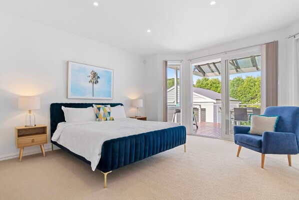 4 bedrooms, Internet, bed sheets