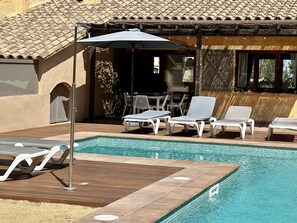 Outdoor pool - Villa with sea views. Located 1000 meters from Platja del Racó-Begur. 10 people (Begur)